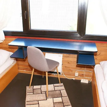 Zeltdachhaus Mit W_lan _ Parkplatz Damp